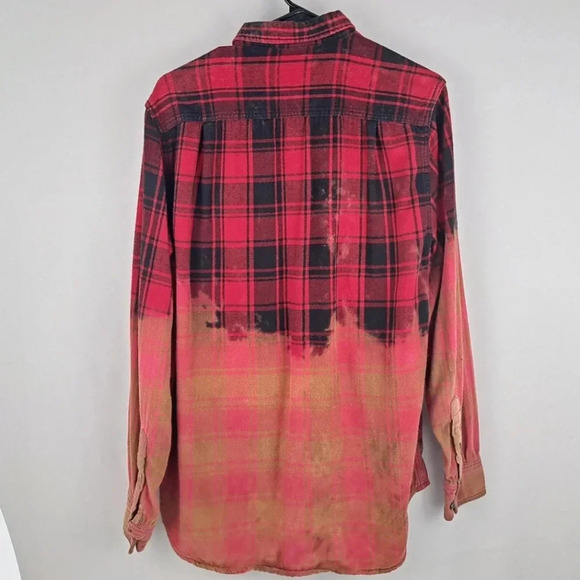 Boutique Bleached Red Plaid Flannel *no brand or care tags* Fits like L-XL - Picture 2 of 2